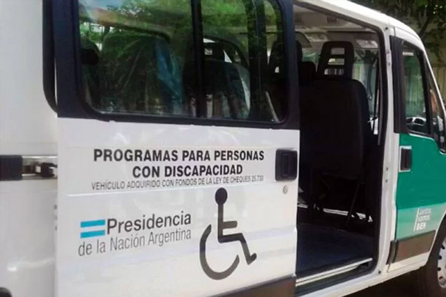 Transportistas de personas con discapacidad suspenden el servicio en demanda de ajuste arancelario