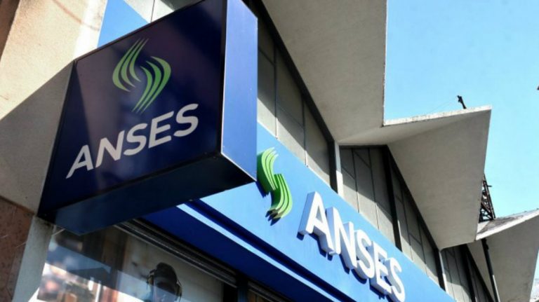 ANSES: Descuentos de hasta un 55% en trasporte público