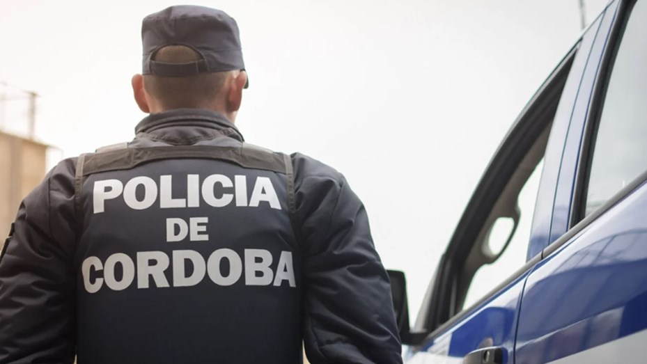 Un policía mató a un ladrón porque le robó una garrafa en su casa y fue detenido