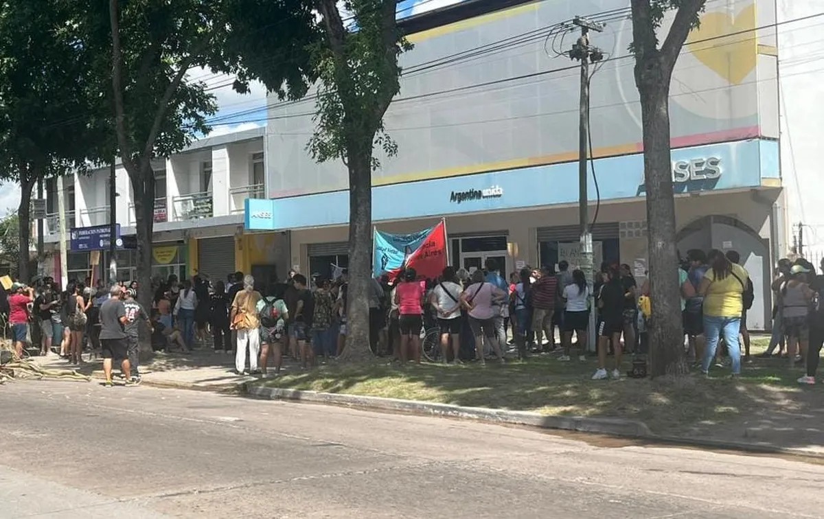 Comenzaron los despido de una sucursal de Anses en Alejandro Korn