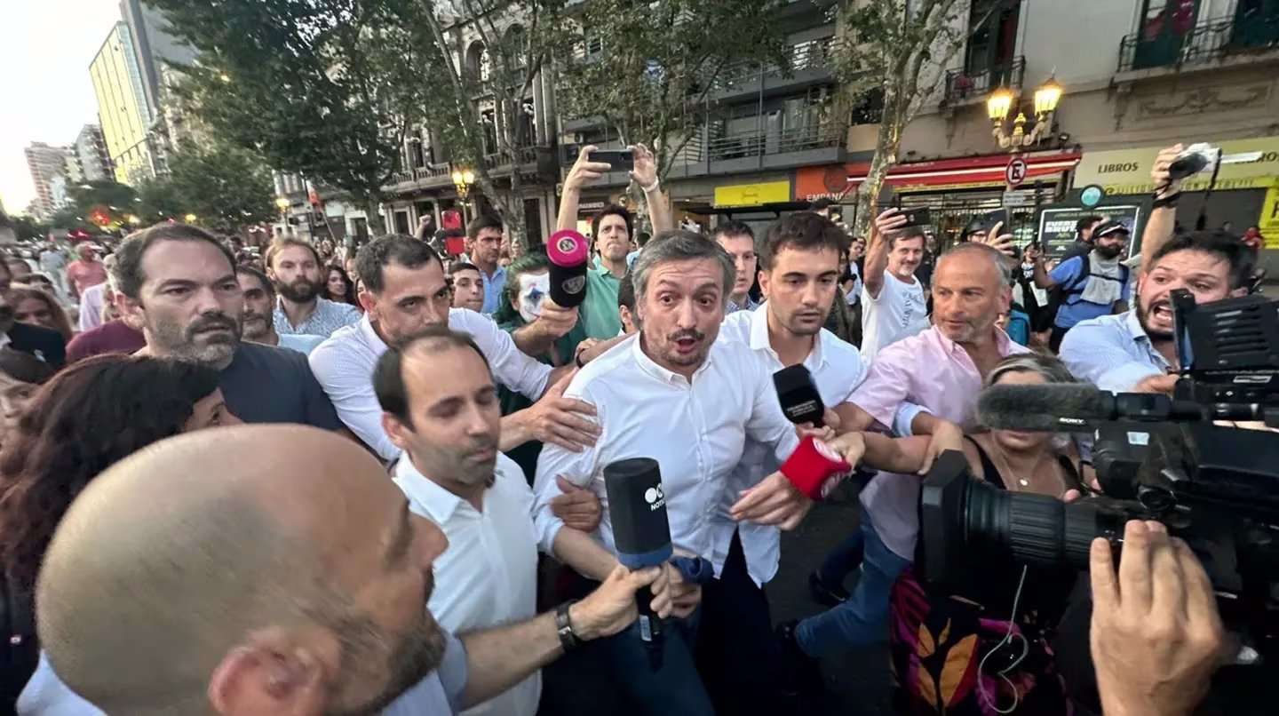 El momento en el que los diputados K se sumaron a la protesta piquetera y se enfrentaron a la Gendarmería