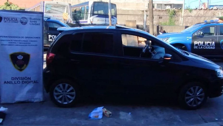 Dos ladrones con inhibidores fueron detenidos tras ser detectados en un auto en la General Paz