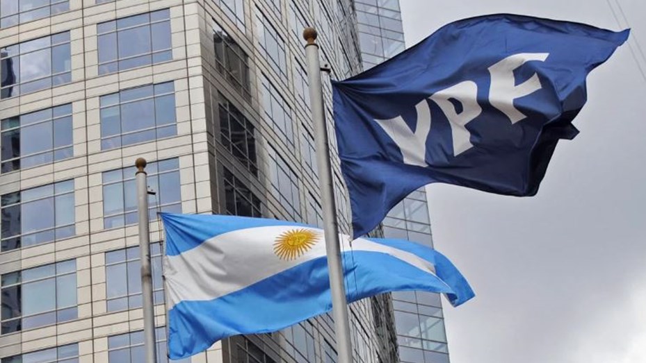 Juicio por YPF: Burford pidió quedarse con todas las acciones del Estado argentino