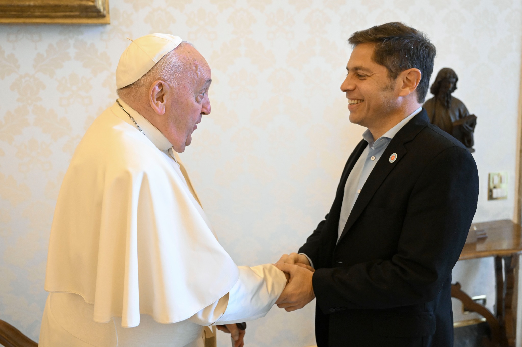 El Papa recibió a Kicillof en una audiencia privada