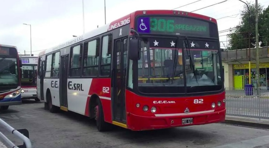 Elecciones 2023: el gobierno bonaerense garantizará el transporte público gratuito para ir a votar