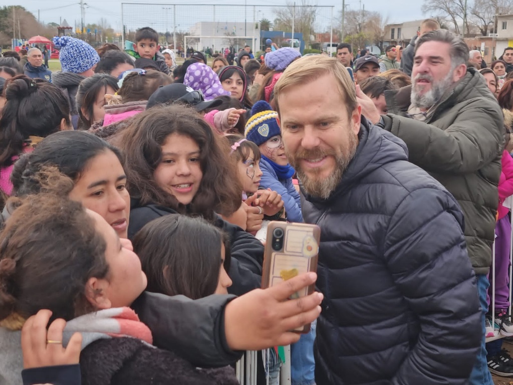 Gastón Granados participó de los festejos por el Día de la Niñez en Ezeiza