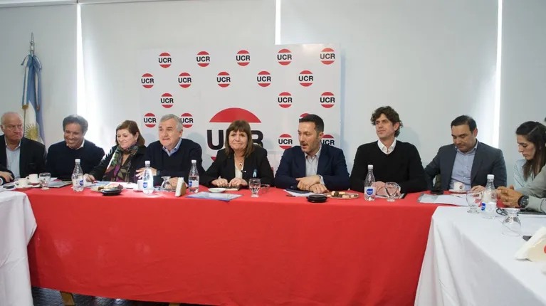 Patricia Bullrich recibe el apoyo de la UCR y se reuniría con Mauricio Macri en las próximas horas