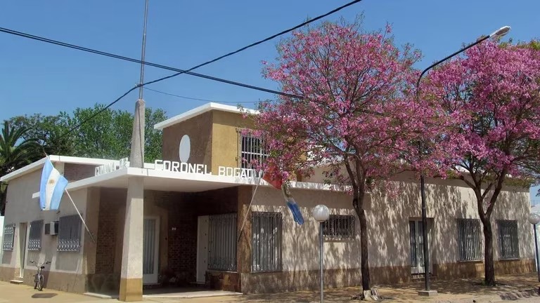 Un jubilado mató a un ladrón que entró a robar a su casa y tomó de rehén a su esposa en Santa Fe