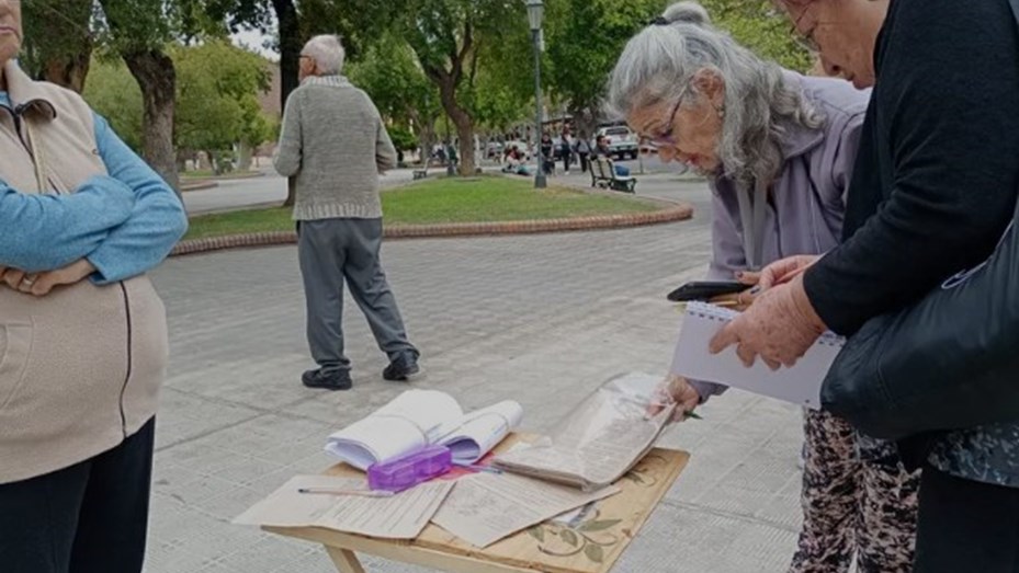 Jubilados juntan firmas vía web  para que PAMI restituya los medicamentos gratis