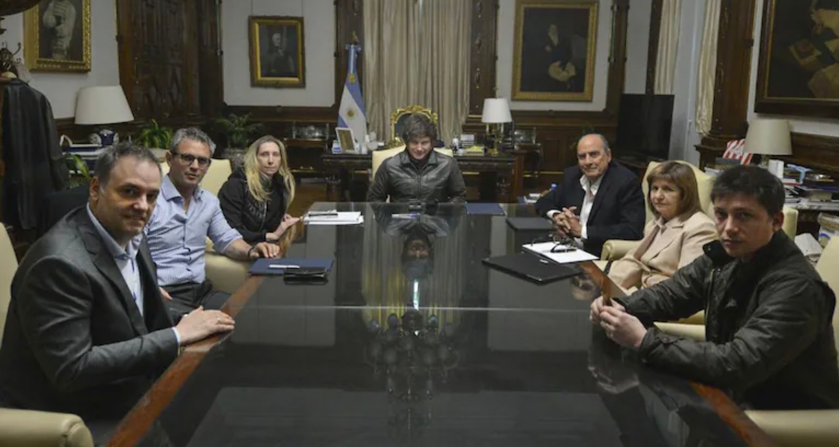 “La Libertad Avanza o la Argentina retrocede”: el mensaje de Milei tras la primera reunión de la mesa política