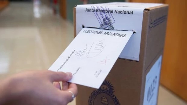 Rige la veda electoral: qué no se puede hacer y qué penas hay por no respetarla