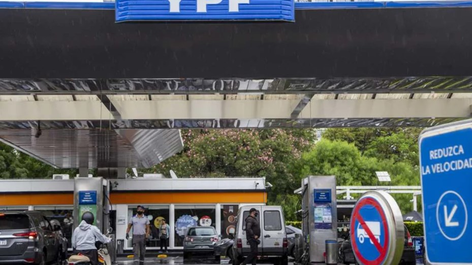 YPF baja las naftas 1% y el gas oil 2%