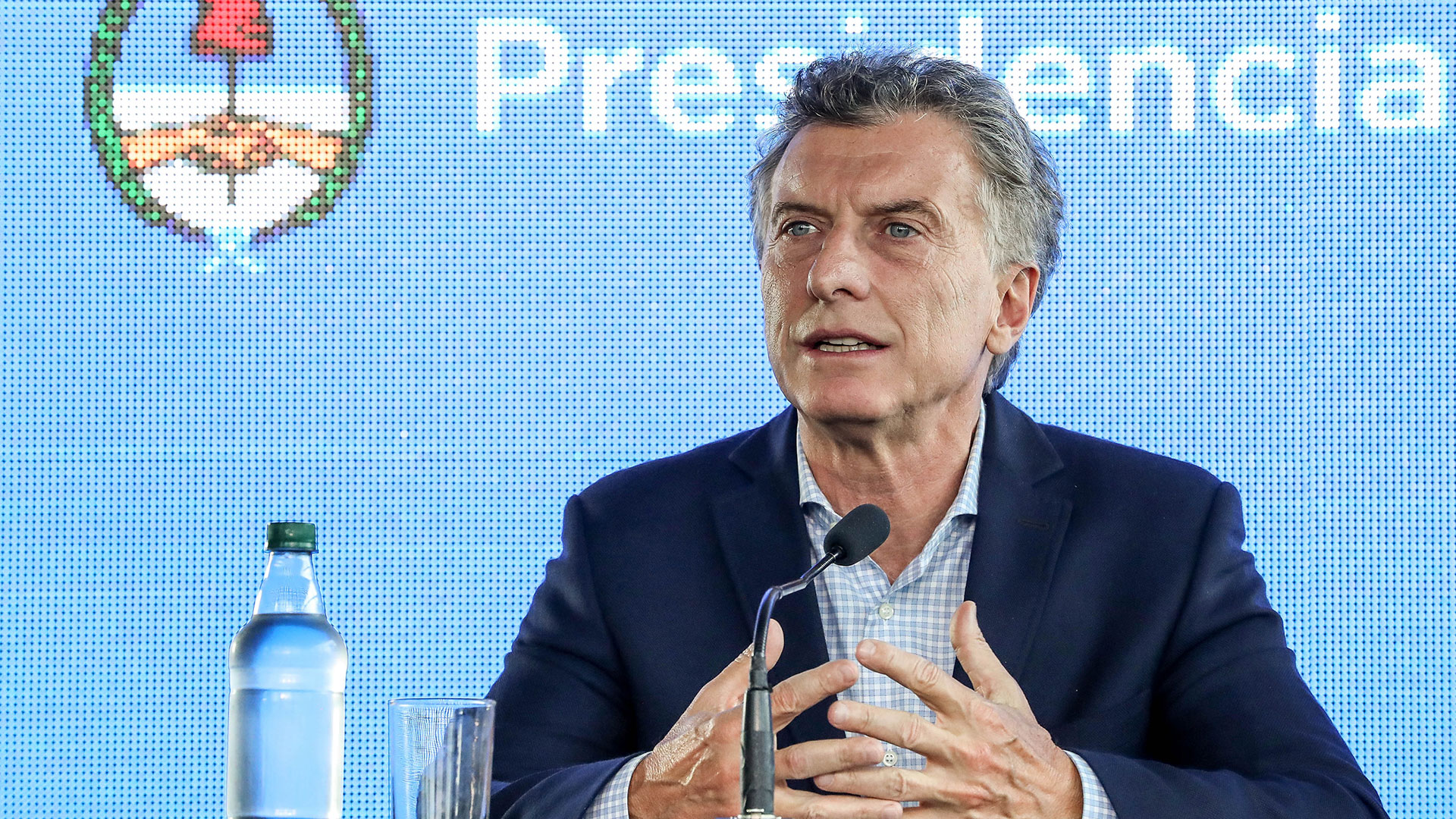 Macri vuelve a marcarle la cancha a Javier Milei