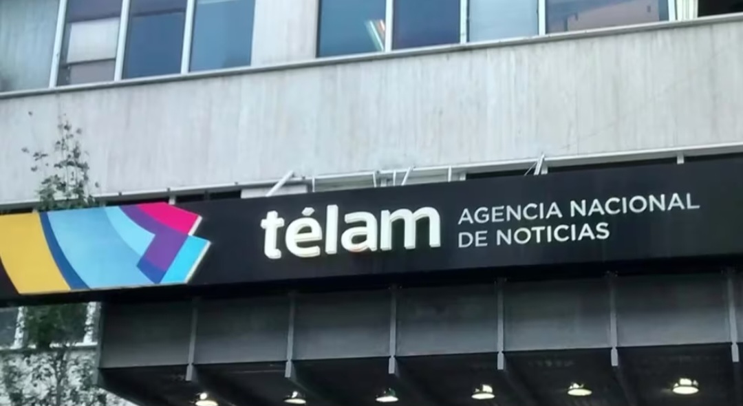 Milei anticipó que privatizará la TV Pública, Radio Nacional y la agencia Télam