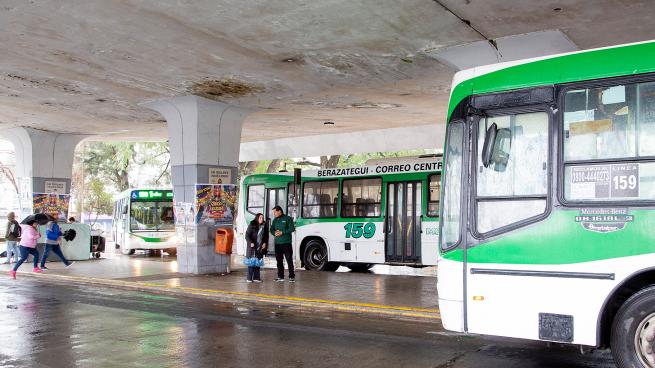 Las cámaras transportistas advierten que no podrán garantizar los servicios de colectivos en el AMBA