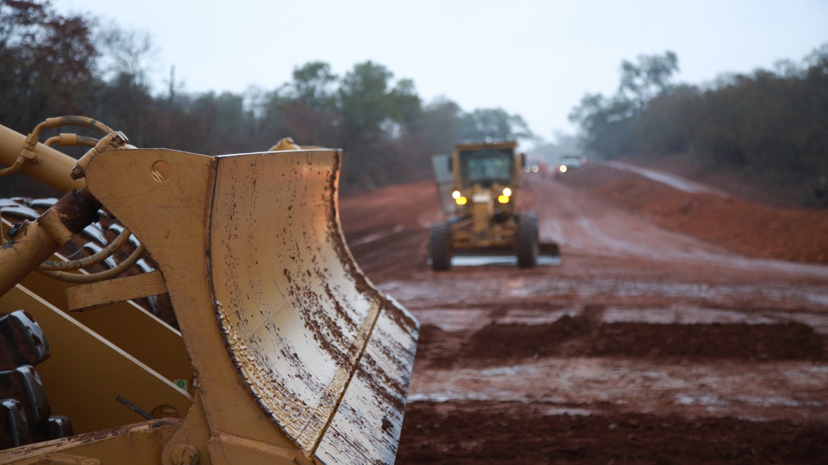 Economistas coinciden que las obras públicas 