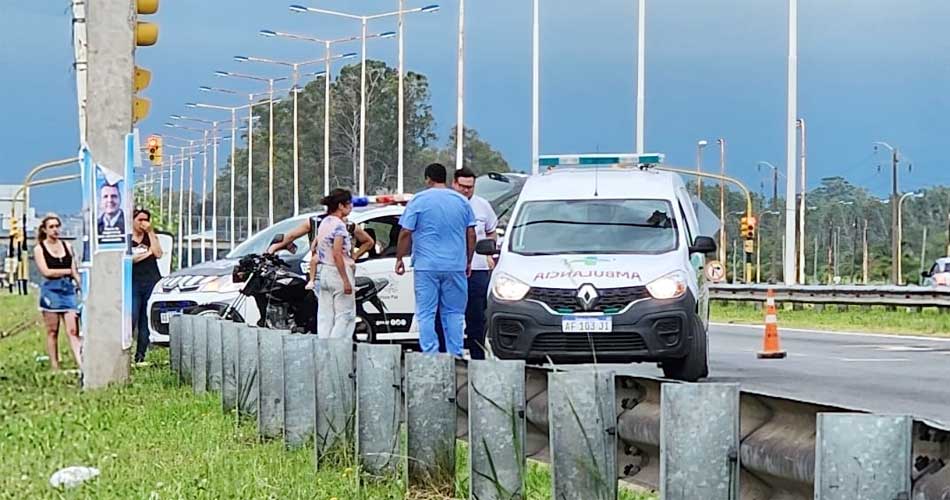 Un auto chocó con una moto en la que iban una pareja y un bebé en Cañuelas