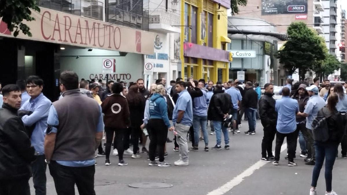 Rosario: inhuman los restos del chofer asesinado y continúa el paro de colectivos