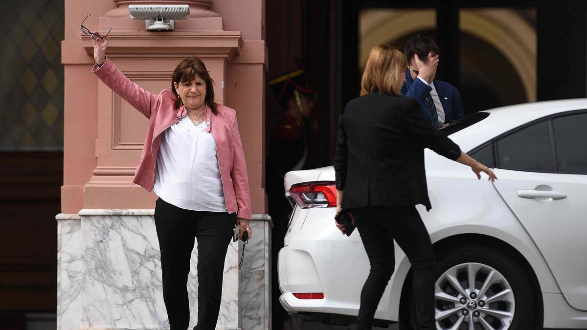 Bullrich se comprometió a trabajar 