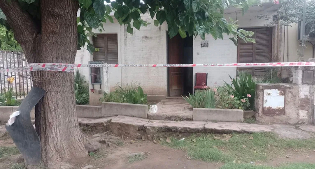 Horror en Año Nuevo: un jubilado de 72 años discutió con su hijo, agarró un rifle y le disparó en la cabeza