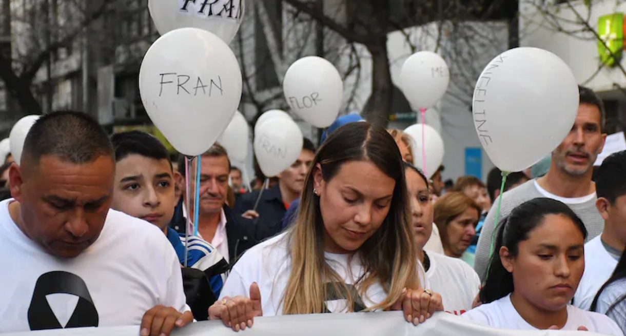 El dolor de los familiares antes del juicio por las muertes de los bebés en el Neonatal de Córdoba