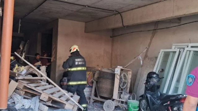 Tragedia en Caballito: un operario murió tras la caída de un montacargas