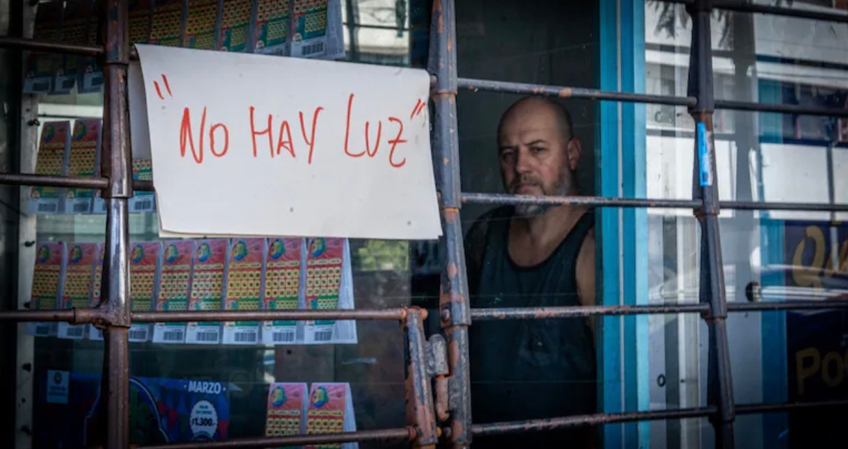 En medio de la fuerte ola de calor, un apagón masivo afectó a más de 800.000 usuarios en el AMBA