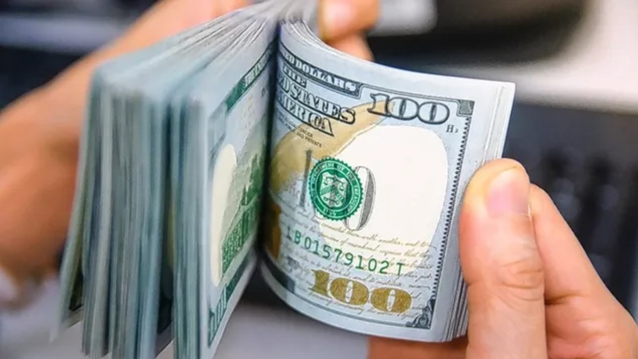 El dólar sin cepo se vende a $1210