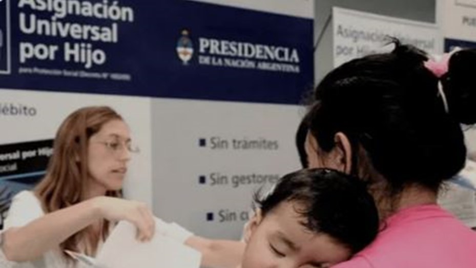 Cuáles son los montos de SUAF y AUH para el mes de mayo y cuándo se cobran