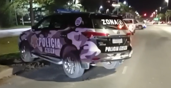 Volcó un patrullero que acompañaba a una ambulancia en La Unión 