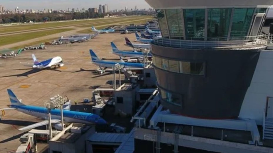 El Gobierno dictó conciliación obligatoria en el conflicto con los controladores aéreos y no habrá paro este fin de semana