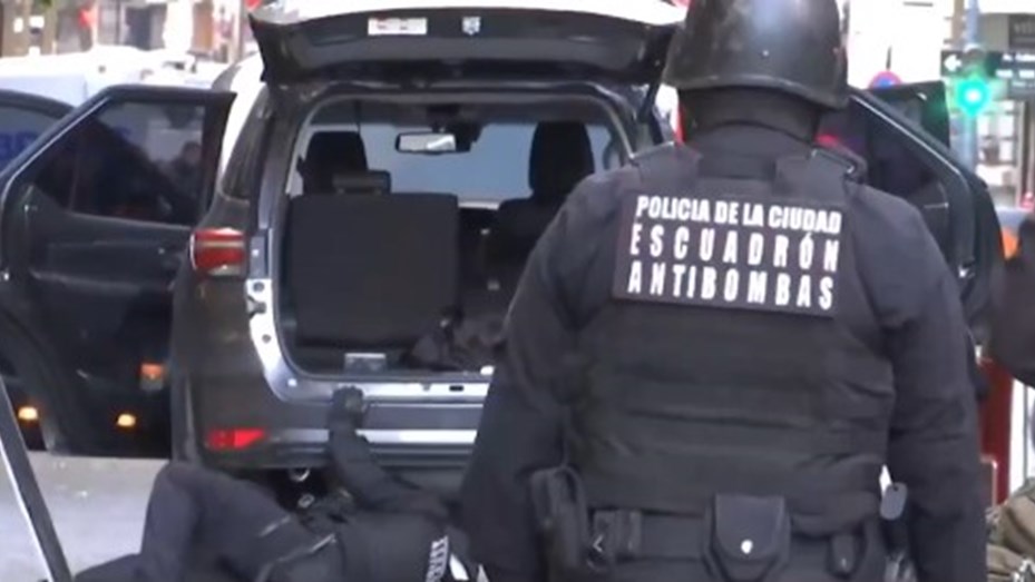 Amenaza de bomba en el Hotel Alvear: 