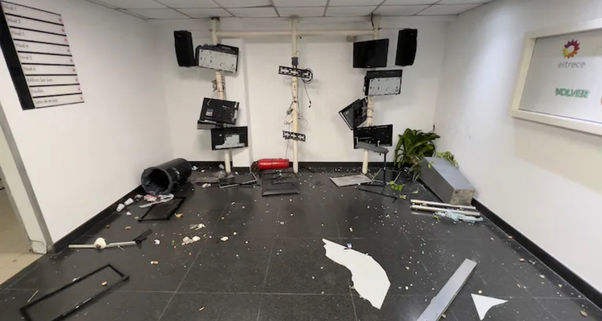 Detuvieron a un hombre por los destrozos en el edificio de TN y eltrece