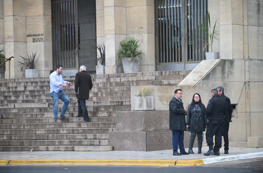 Los fiscales Luciani y Mola se pronunciaron en contra de otorgarle prisión domiciliaria a Cristina Kirchner