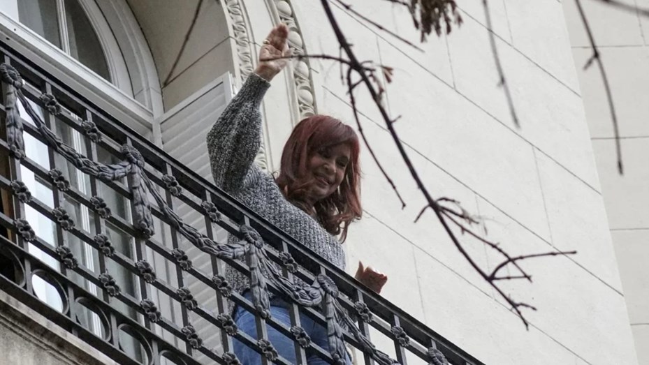 Legisladores kirchneristas piden reunirse con Cristina Kirchner sin tener que pedir permiso a la justicia