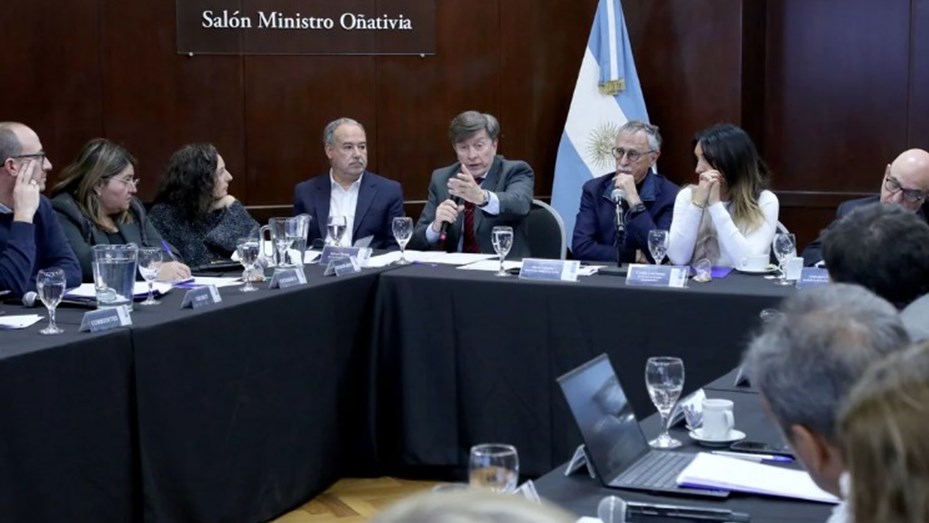Renuncia de funcionarios en la Superintendencia de Servicios de Salud