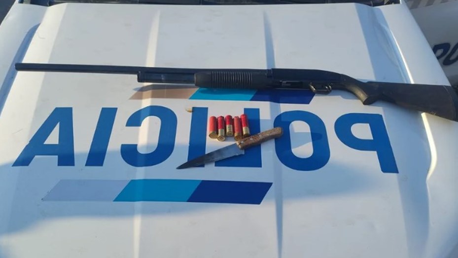 Una pelea vecinal en La Plata terminó con tres menores baleados, una mujer apuñalada y dos detenidos