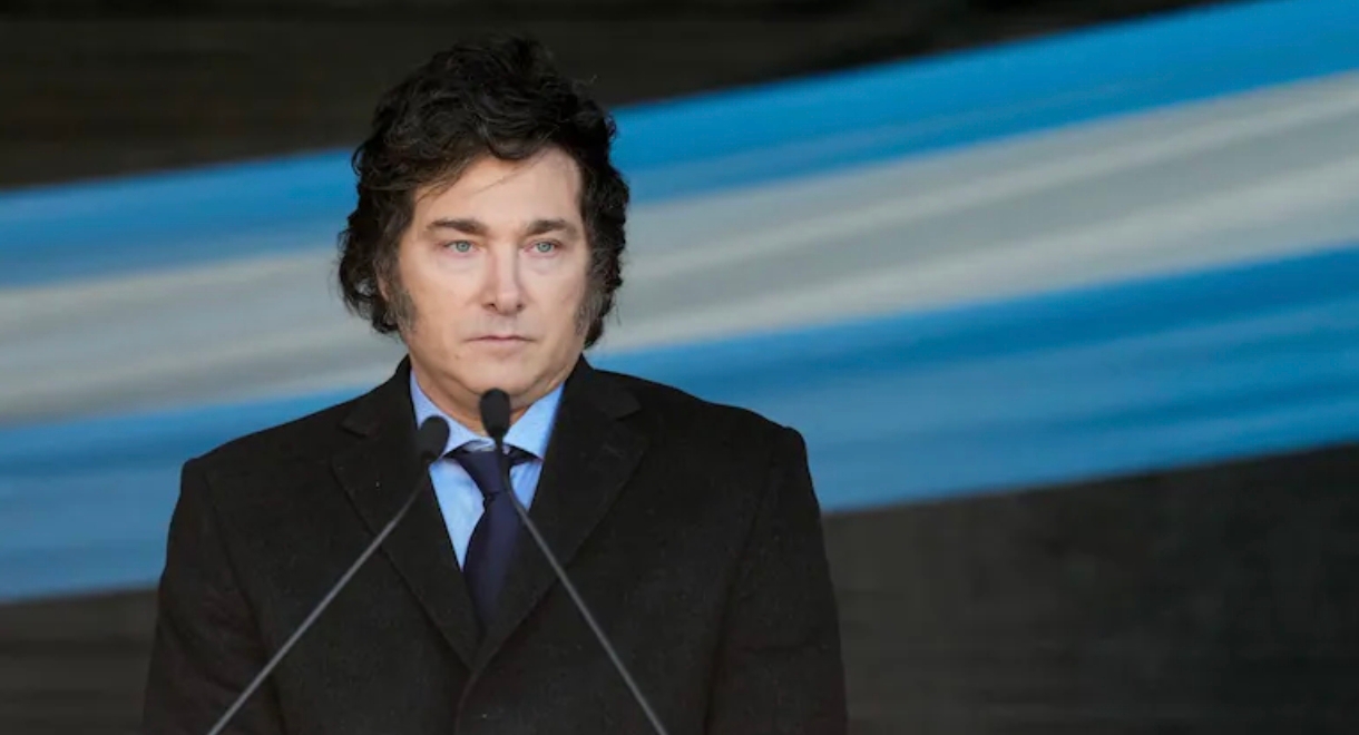 Constitucionalistas advierten que Milei no podrá frenar en la Justicia las leyes que aprobó el Senado