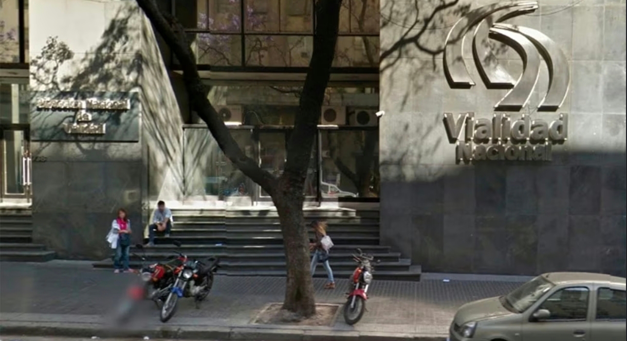 La Justicia suspendió el decreto de Milei que disolvió Vialidad Nacional