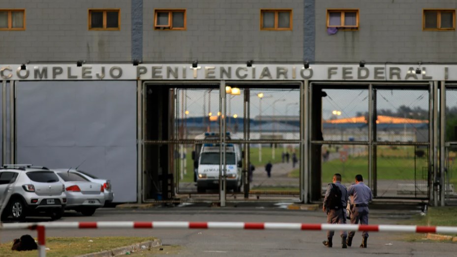 El caso que expone el horror en las cárceles: confirman que 52 penitenciarios irán a juicio por torturas