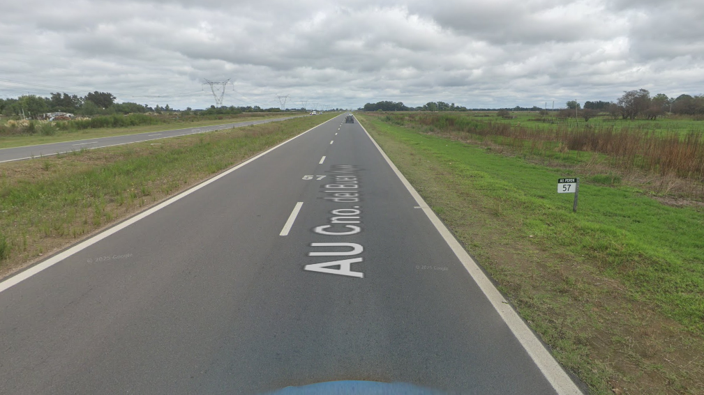 Asesinaron a un hombre a balazos y tiraron el cadáver a metros de la Autopista Presidente Perón