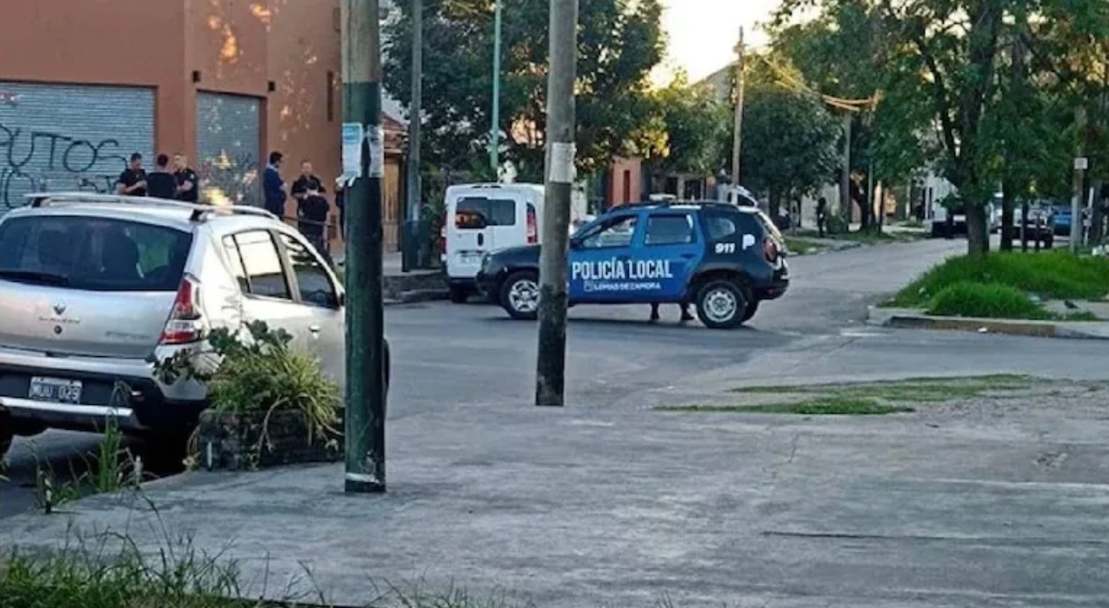 Internaron a un chico de 16 años por un disparo y descubrieron que lo buscaban por el crimen de un jubilado