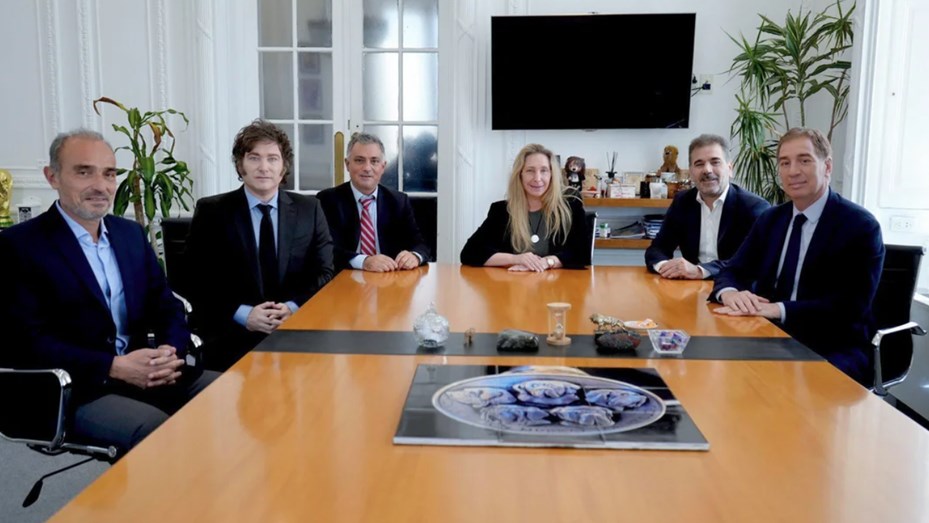 Cumbre libertaria bonaerense: Ritondo, Santilli y Pareja visitan la Casa Rosada
