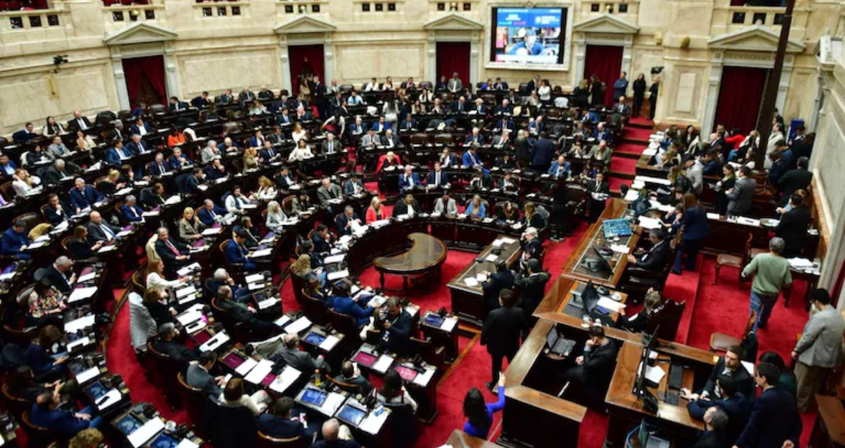 Los senadores tendrán un nuevo aumento de sueldo y desde noviembre cobrarán más de $10 millones