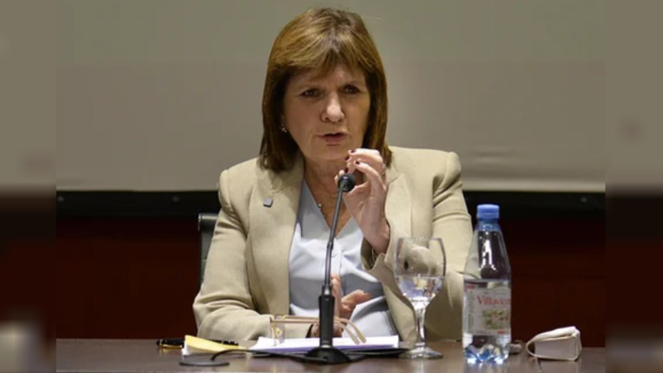 Bullrich trató de 