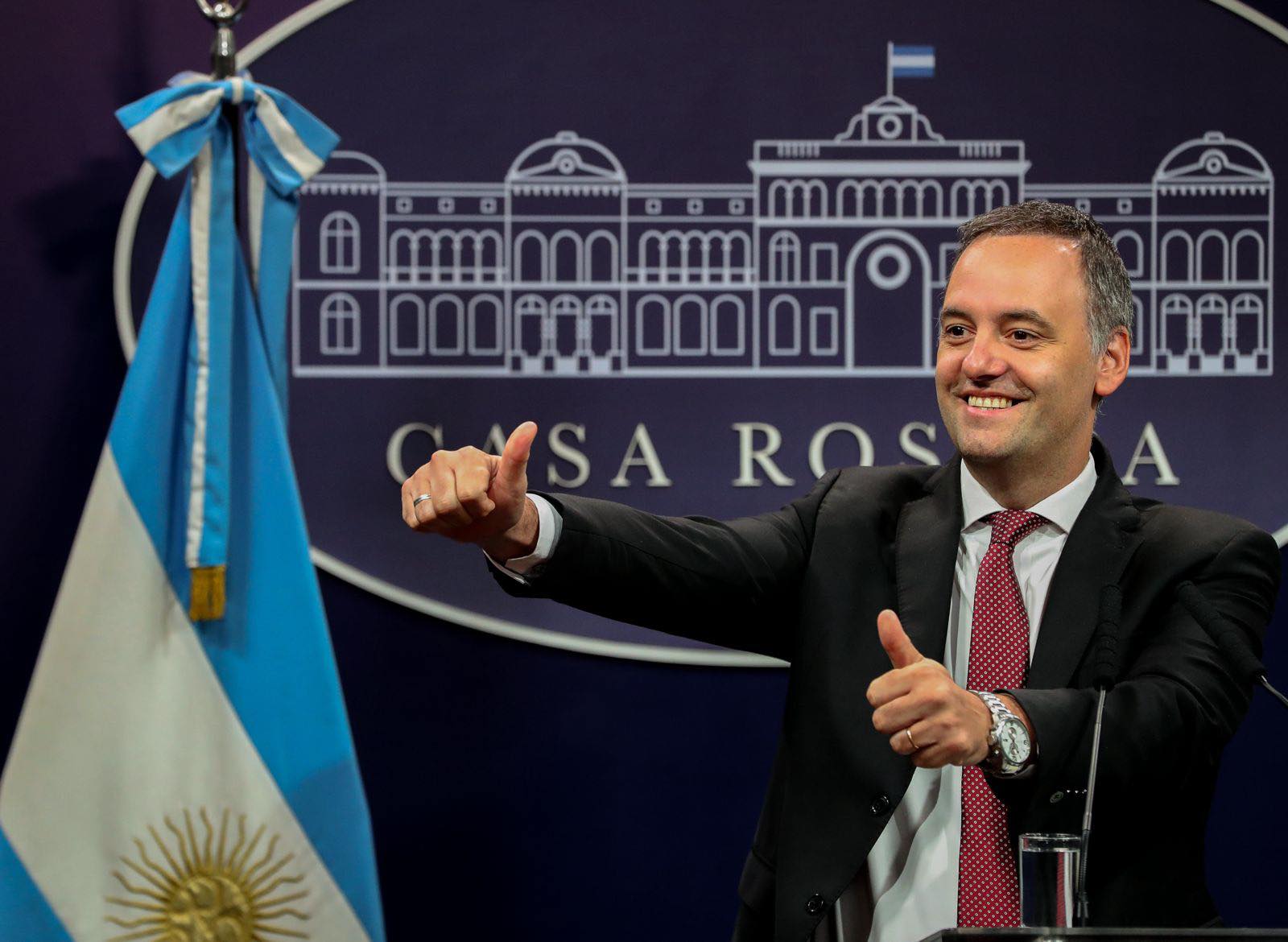 Manuel Adorni, sobre los piedrazos a Milei: 