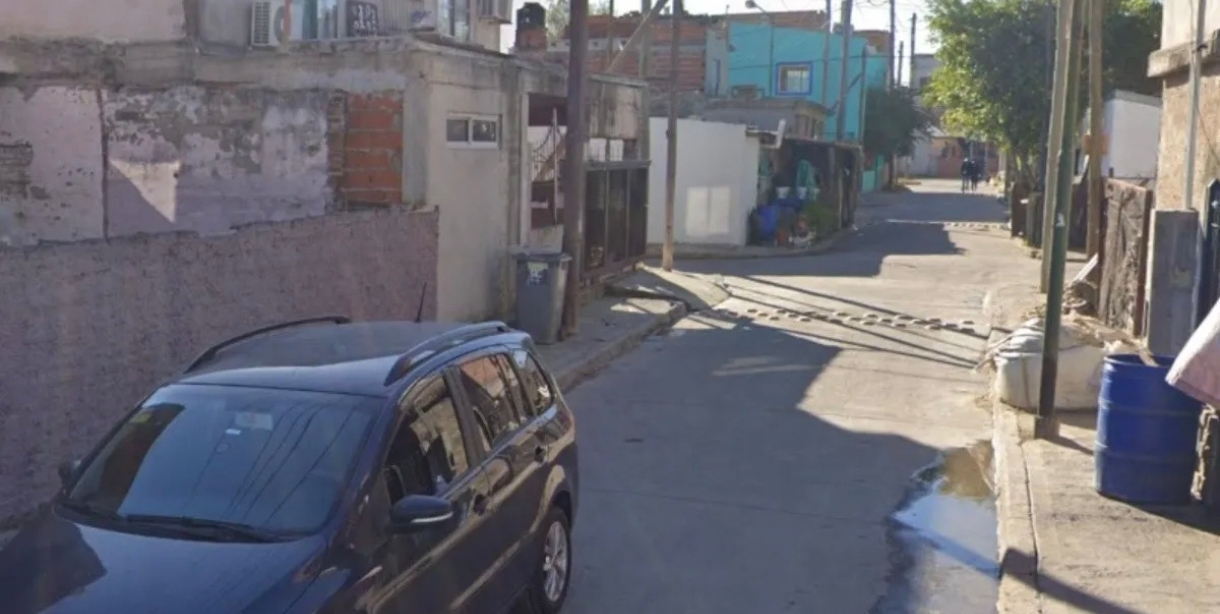 Asesinaron a un joven a balazos durante una pelea barrial en el conurbano y buscan a los criminales