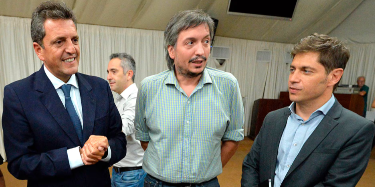 Kicillof mantiene su estrategia, Massa espera señales y vuelve la interna con La Cámpora