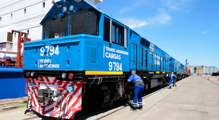 El Gobierno anunció la privatización del Ferrocarril Belgrano Cargas