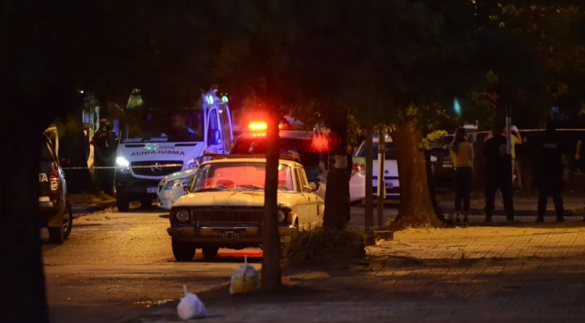 Asesinaron a un joven en La Plata tras una discusión por una gorra: buscan al agresor